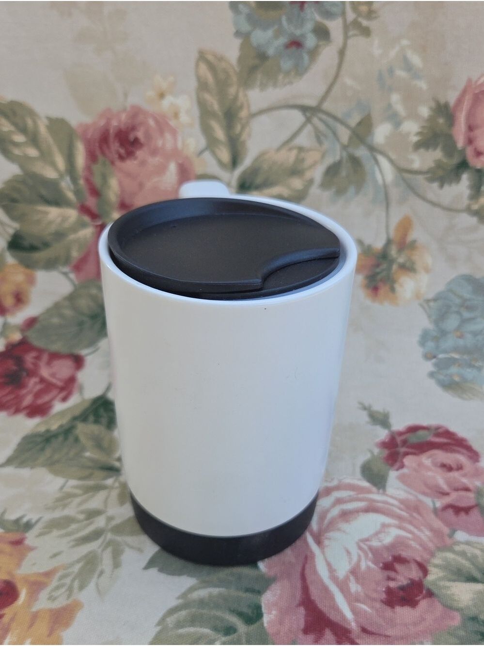 Starbucks White Ceramic Travel Mug with Black Base 14 Fluid Ounces - Picture 11 of 15